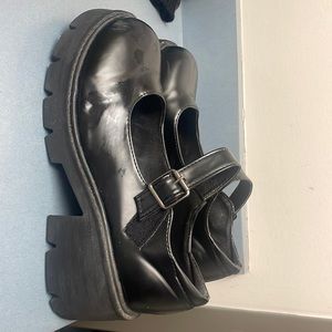 These are Mary Jane shoes, worn a couple times. They are very comfortable.